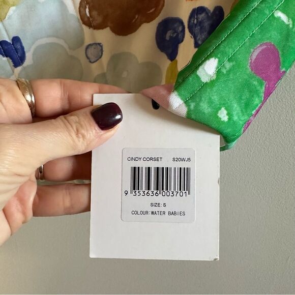 With Jéan Cindy Corset in Water Babies - Picture 6 of 10